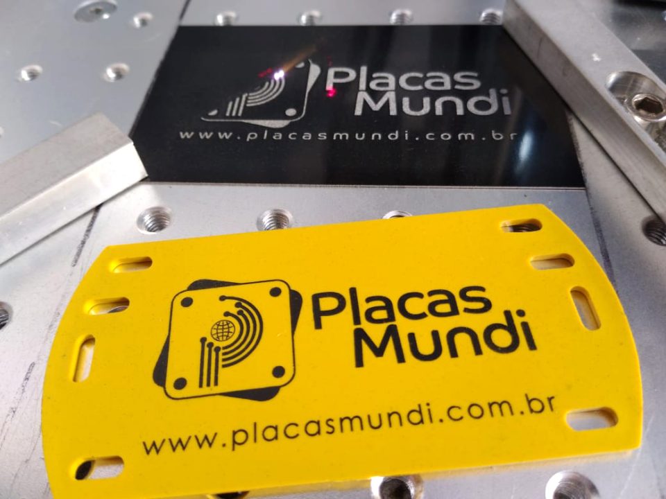 Placas de identificação para rede óptica | conheça a durabilidade e qualidade da Placas Mundi